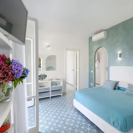 In With Sea-view Terrace