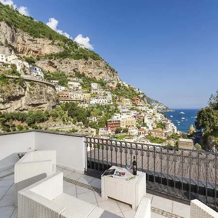 In With Sea-view Terrace Apartment