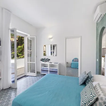In With Sea-view Terrace * Positano
