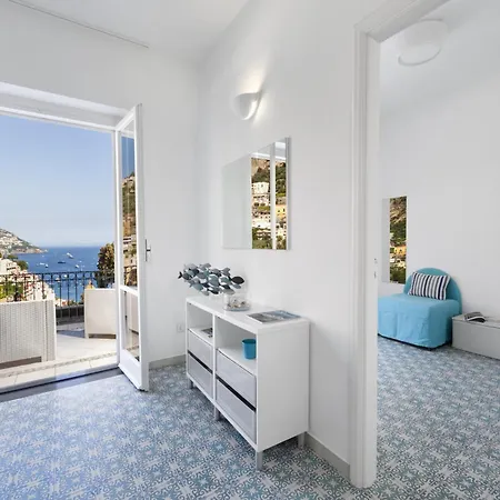 In With Sea-view Terrace Apartment